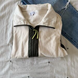 Peloton Cream and Black Fleece‎ Pullover Size XL